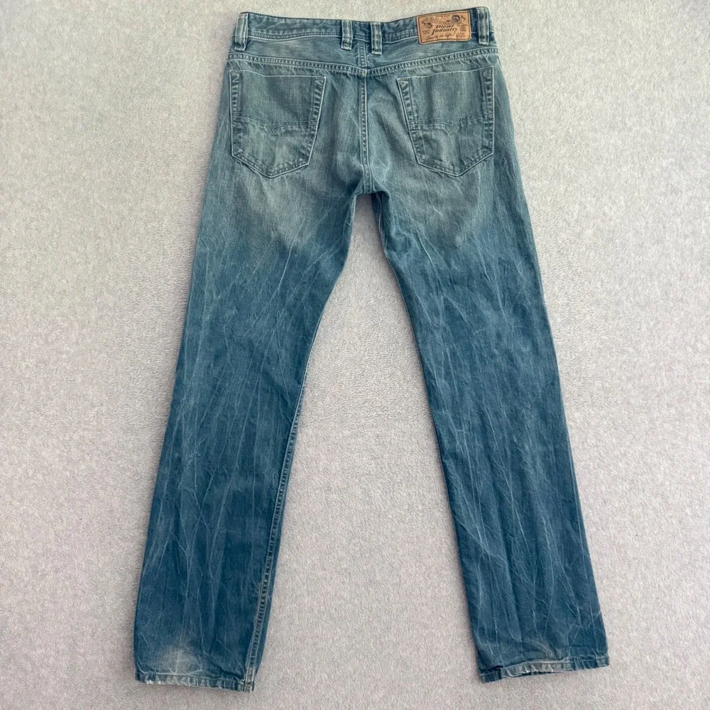 Diesel Viker Mens 31x32 Regular Straight Leg Distressed Light Wash Jeans